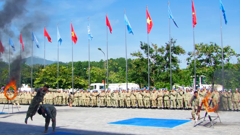 Huấn luyện và diễn tập thực địa cho đội Công binh và Bệnh viện dã chiến