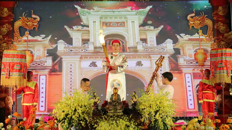 Hình ảnh được ghi tại Liên hoan Hát Văn, Hát Chầu văn tỉnh Bắc Ninh lần thứ II. Ảnh: Bắc Ninh online