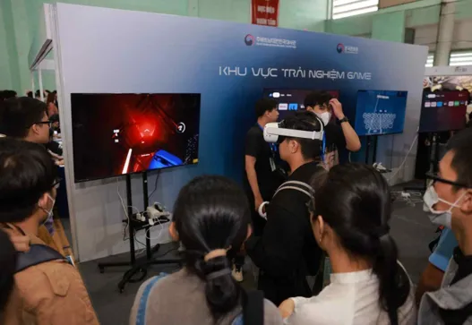 Sinh viên Việt Nam và Hàn Quốc giao lưu văn hóa game 