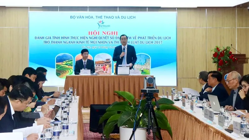 Nhiều quy định không rõ ràng, ngành du lịch đối mặt nhiều thách thức