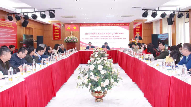 Hội thảo "Vận dụng tư tưởng Hồ Chí Minh về công tác xuất bản trong giai đoạn hiện nay"