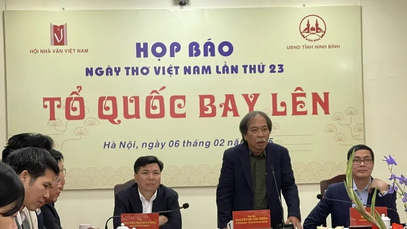Ngày thơ Việt Nam lần đầu tiên không tổ chức tại Hà Nội