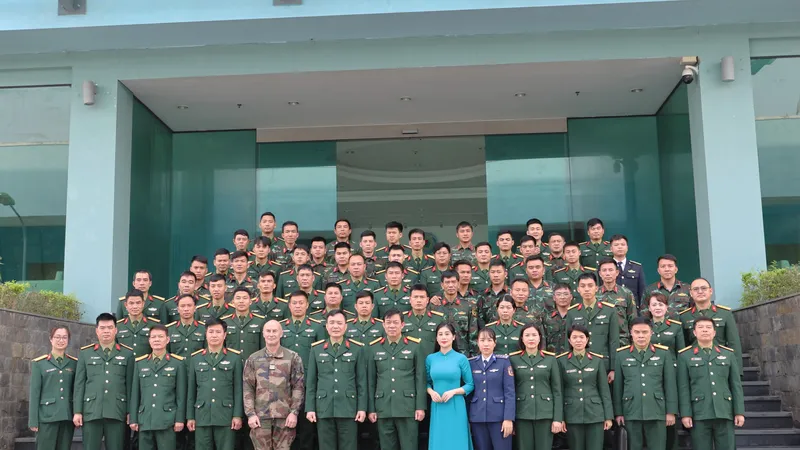 Khai giảng khóa huấn luyện cho học viên khi triển khai nhiệm vụ GGHB của Liên hợp quốc
