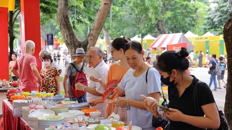 Hà Nội quảng bá sản phẩm làng nghề tại Lễ hội Quà tặng Du lịch 2025