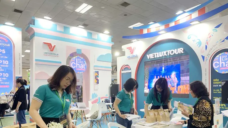 Tour ký ức lịch sử kỷ niệm 50 năm Giải phóng miền Nam hút du khách