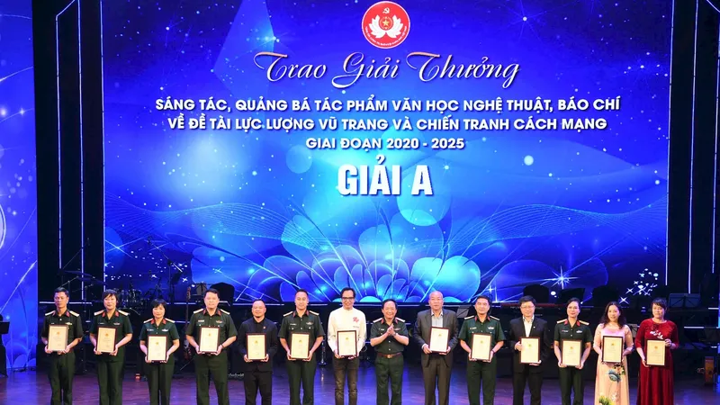 Các tác giả được trao giải A