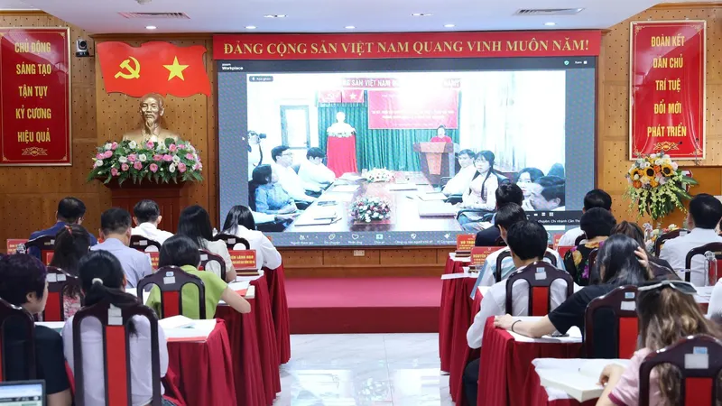 Hội nghị sơ kết 6 tháng đầu năm của Nhà xuất bản Chính trị quốc gia Sự thật
