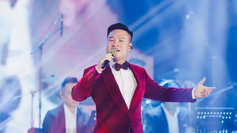 “Giọng ca đất mỏ” Hoàng Tùng say đắm khi hát nhạc tình yêu