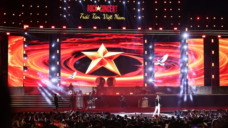 Hoàng thành Thăng Long bùng nổ với “Rock Concert - Trái tim Việt Nam”