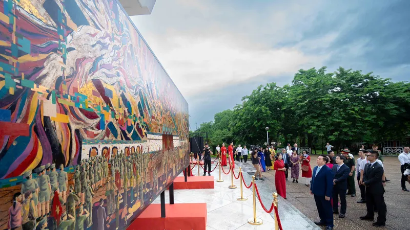 Triển lãm "Mùa xuân độc lập" tại Bảo tàng Hồ Chí Minh