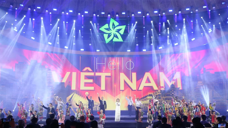 Lễ bế mạc Hội chợ Mùa Thu lần thứ nhất - năm 2025. Ảnh VIẾT CHUNG