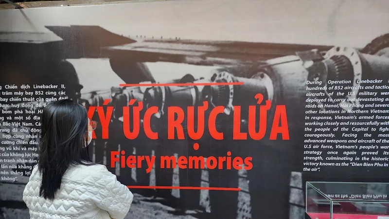 Hỏa Lò kể câu chuyện khát vọng hòa bình từ những ngày rực lửa năm 1972