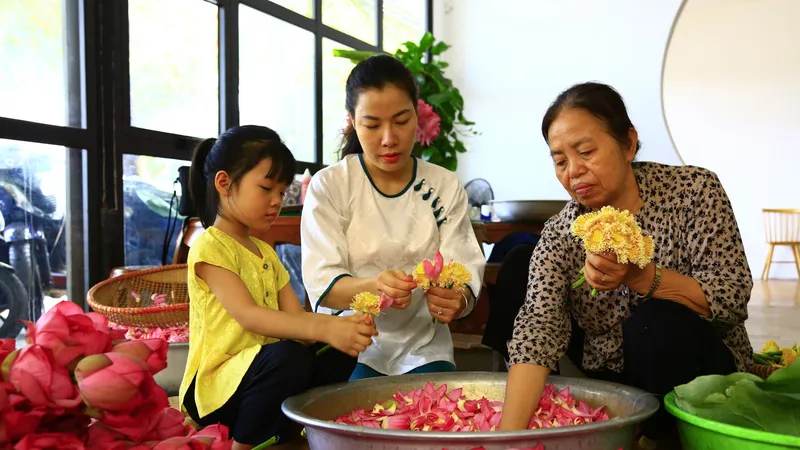 Nghề làm trà sen ở Tây Hồ (Hà Nội) là di sản phi vật thể quốc gia 