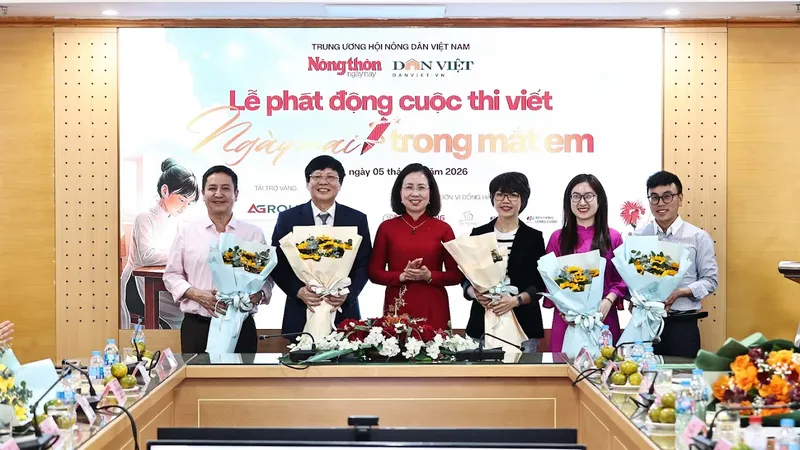 Ban giám khảo của cuộc thi