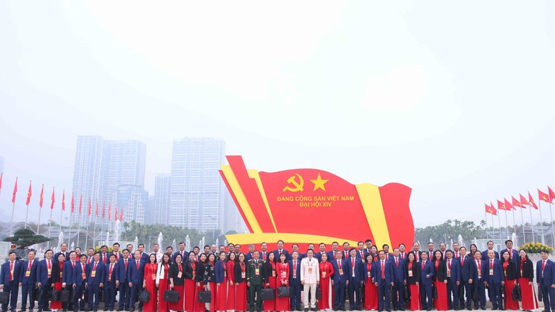 出席越南共产党第十四次全国代表大会的代表 图自越通社