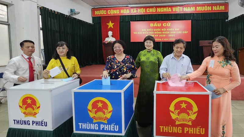 本市举行第十六届选举 华人社区投票气氛热烈