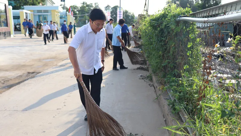 Người dân quận Bình Tân, quận 12 tổng vệ sinh môi trường