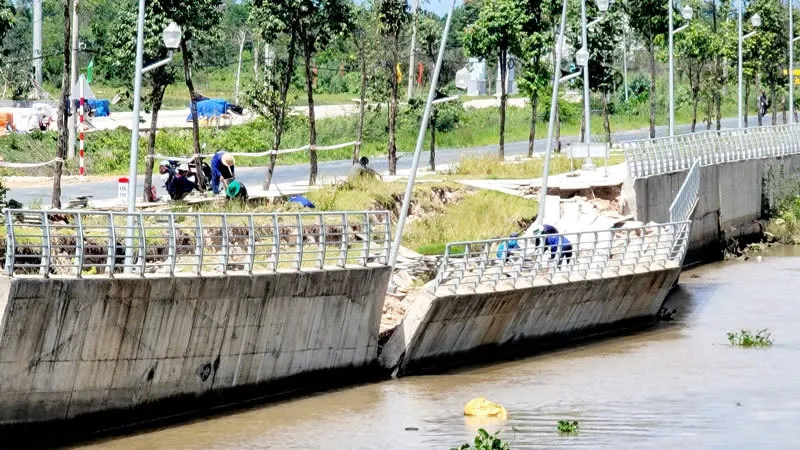 Kiên Giang: Kè chống sạt lở vừa nghiệm thu xong... đã sạt lở