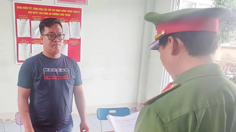 Dựng chiêu trò thanh lý xe hải quan, lừa đảo chiếm đoạt hơn 2 tỷ đồng