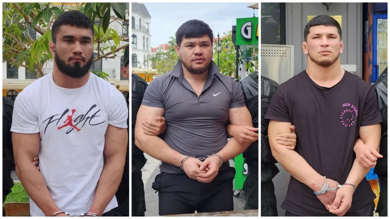 Bắt nhóm người nước ngoài dùng tiền USD giả mua sắm và đổi tiền Việt