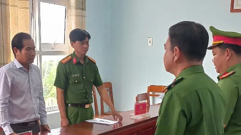 An Giang: Bắt cựu giám đốc Văn phòng đăng ký đất đai TP Long Xuyên