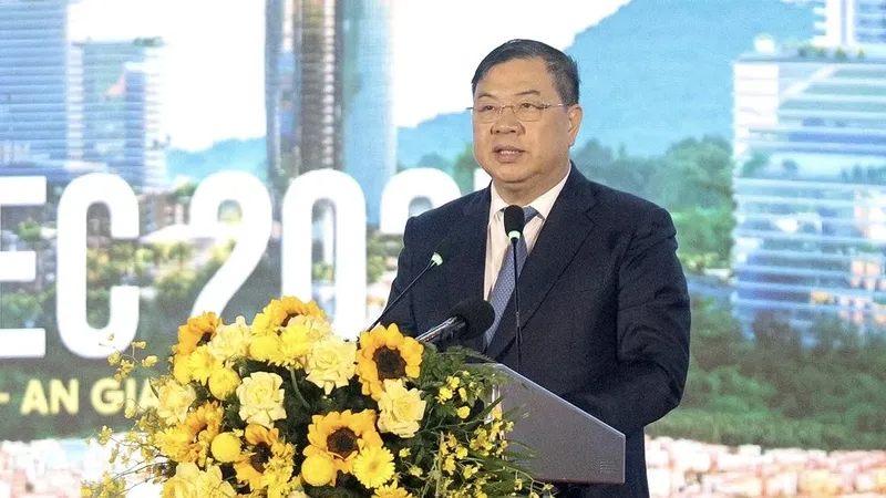 Phó Thủ tướng Thường trực Phạm Gia Túc: An Giang phát triển nhanh nhưng phải bền vững, hài hòa giữa kinh tế và môi trường