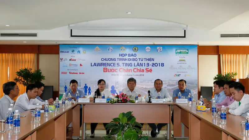 Quang cảnh buổi họp báo
