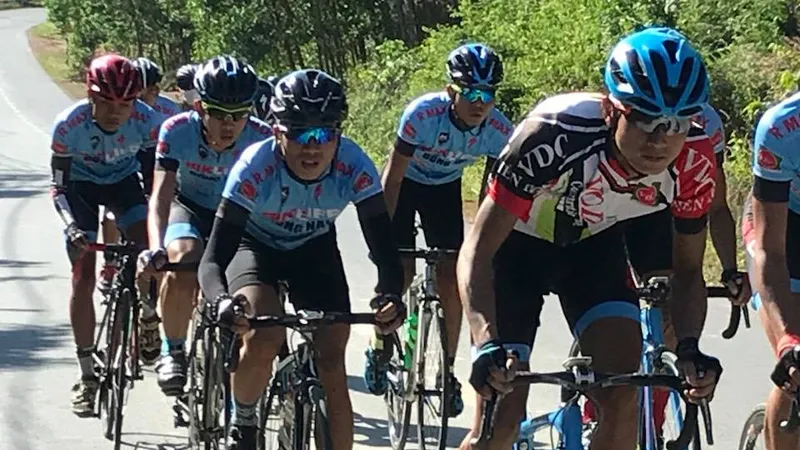 Chưa lên Đà Lạt, Bike Life Đồng Nai vẫn kiếm đường dốc ở Đồng Nai tập luyện. 