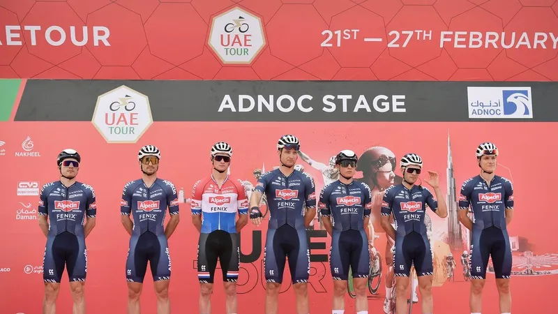Toàn đội Alpecin-Fenix đã rút khỏi UAE Tour. 