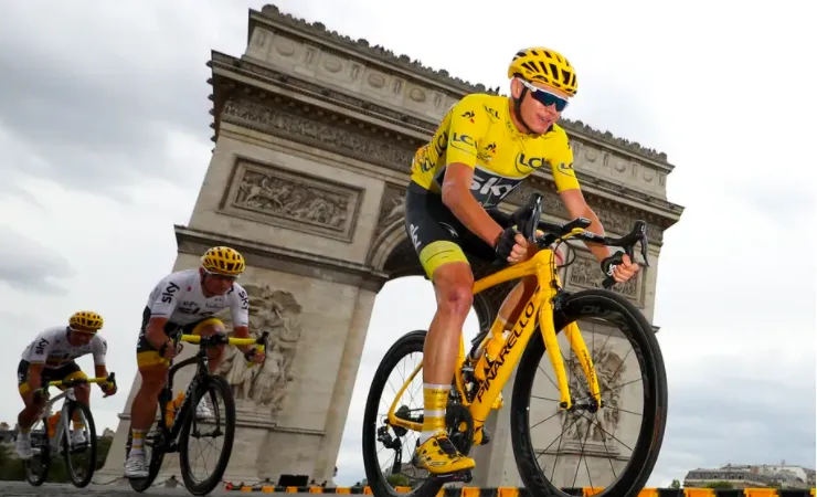 Chris Froome trở lại Tour de France sau 2 năm vắng bóng