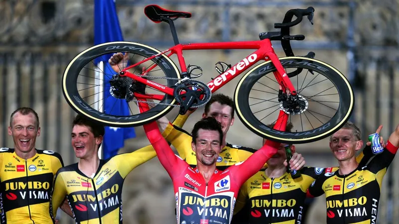 Primoz Roglic đzng thống trị ở giải Vuelta a Espana 
