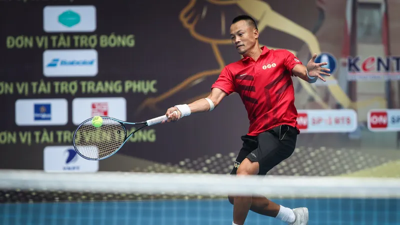 Dù lớn tuổi nhưng Hoàng Thành Trung vẫn dự nội dung đơn nam