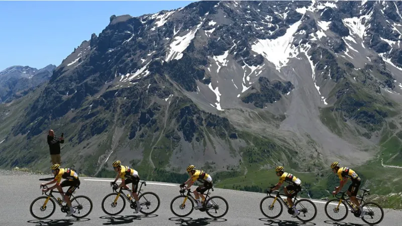 Đội Jumbo-Visma rút khỏi Tour de Suisse 