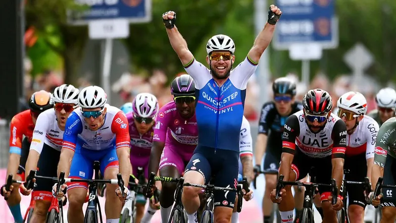 Mùa sau Mark Cavendish sẽ tìm kiếm chặng thắng Tour de France thứ 35 ở tuổi 38