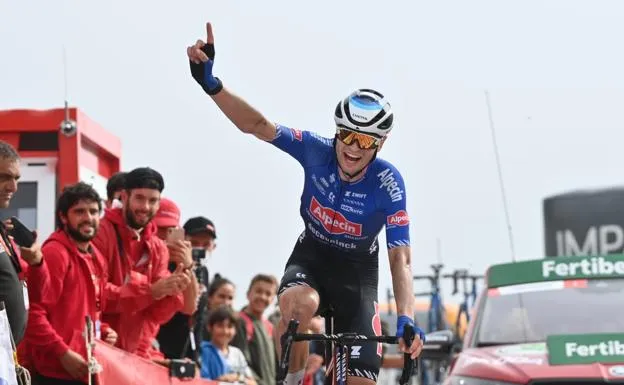 Jay Vine có hai chiến thắng tại Vuelta a Espana 2022