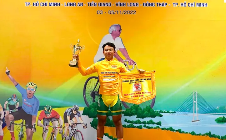 Trần Nhật Duy với chiếc Áo vàng chung cuộc