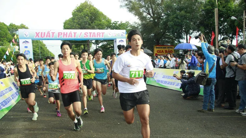 Các VĐV xuất phát