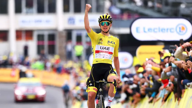 Pogacar từng 2 lần mặc Áo vàng chung cuộc Tour de France