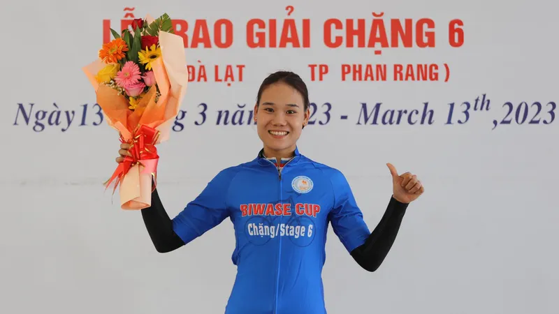 Bùi Thị Quỳnh về nhất chặng nhảy lên chiếm Áo xanh