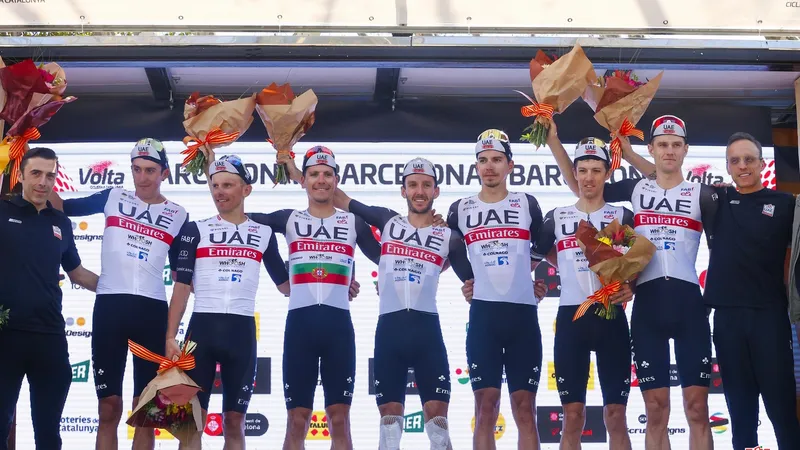 UAE Emirates dốc toàn lực cho Tadej Pogacar