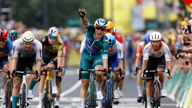 Jasper Philipsen lần thứ 4 thắng chặng ở Tour de France 2023