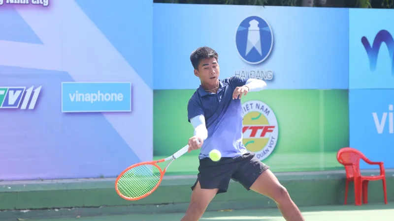Minh Đức đã tìm được 1 điểm thưởng ATP đầu tiên trong năm nay