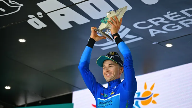 Alexey Lutsenko thâu tóm danh hiệu tại Giro d'Abruzzo 2024