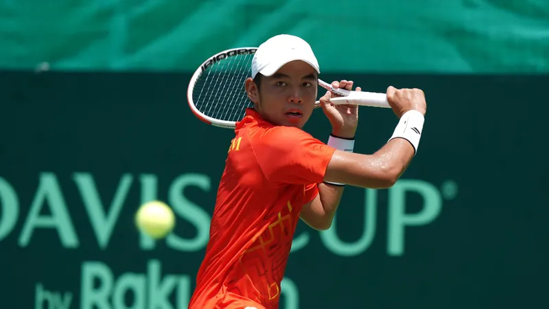 Lý Hoàng Nam sẽ vắng mặt tại Davis Cup 2024