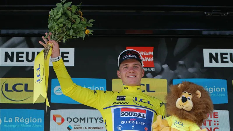 Remco Evenepoel vươn lên giành áo vàng