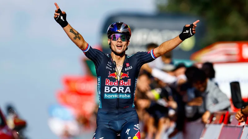 Primoz Roglic là thách thức lớn cho Tadej Pogacar