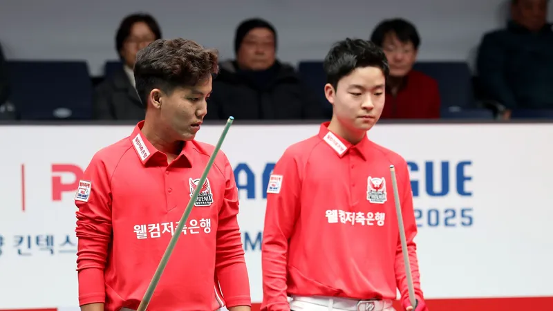 Phương Linh (trái) và "thần đồng" Kim Young Won mới chuyển đến Phoenix