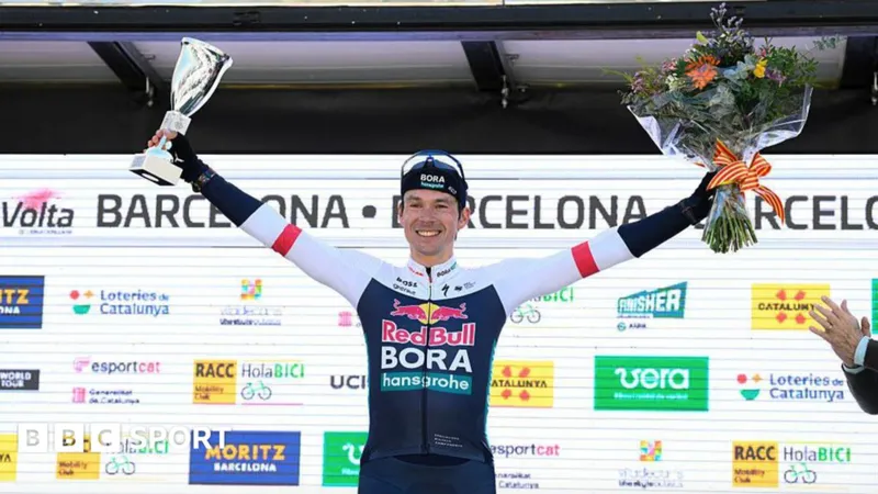 Primoz Roglic đăng quang nốt cách kịch tính