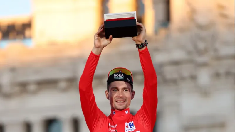 Primoz Roglic từng 4 lần đăng quang Vuelta a Espana