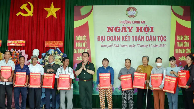 Phát huy truyền thống anh hùng, đoàn kết, xây dựng quê hương Tây Ninh giàu đẹp